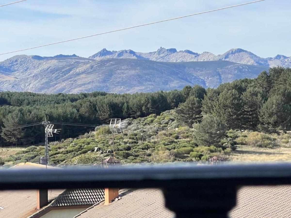 La Nava De Gredos Acogedor Piso Con Vistas Apartment Navarredonda de Gredos Exterior photo